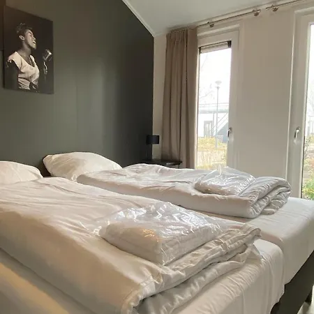 Luxe En Gezellig Aan Veluwemeer 4 Pers Chalet *