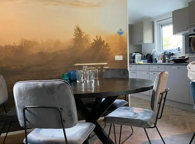 Luxe En Gezellig Aan Veluwemeer 4 Pers Alpstuga *